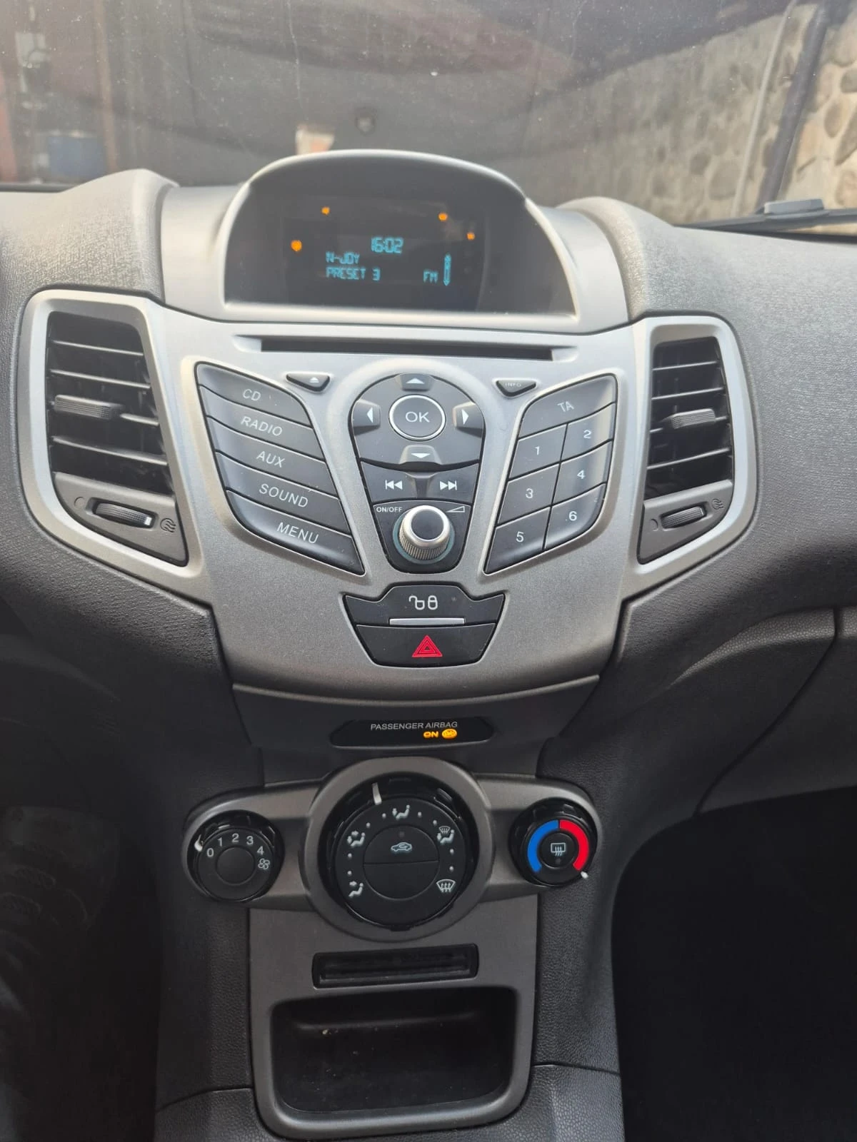 Ford Fiesta 1.25 82 hp ГАЗ-EURO 6B  - изображение 5