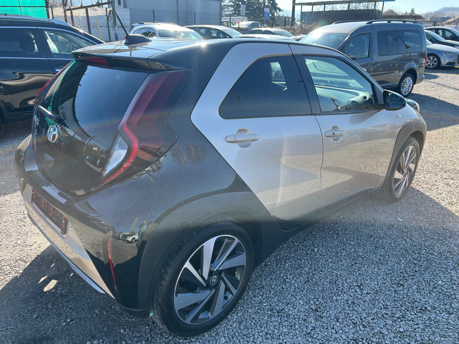 Toyota Aygo 1.0 vvti x fuul, снимка 5 - Автомобили и джипове - 53822810