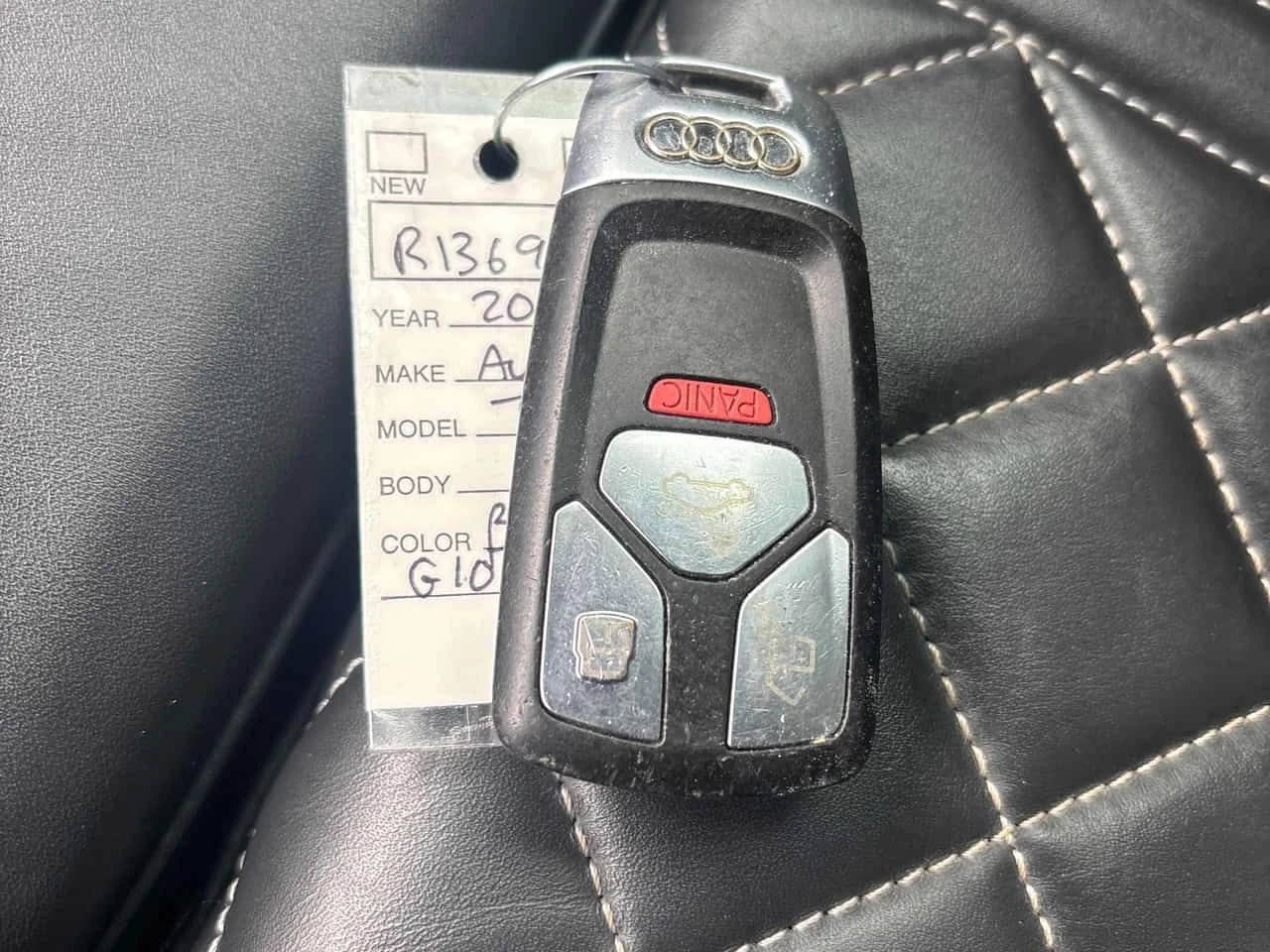 Audi Tt 2.0T QUATTRO * ДИГИТАЛЕН КИЛОМЕТРАЖ* ПОДГРЕВИ* , снимка 10 - Автомобили и джипове - 54146138