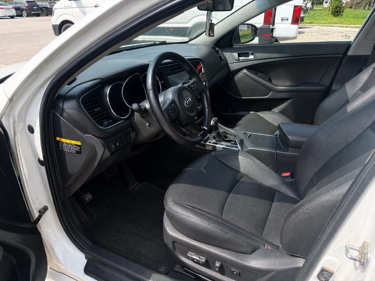 Kia K5 2.0 CVVL (Бензин + Газ), снимка 8 - Автомобили и джипове - 54277402