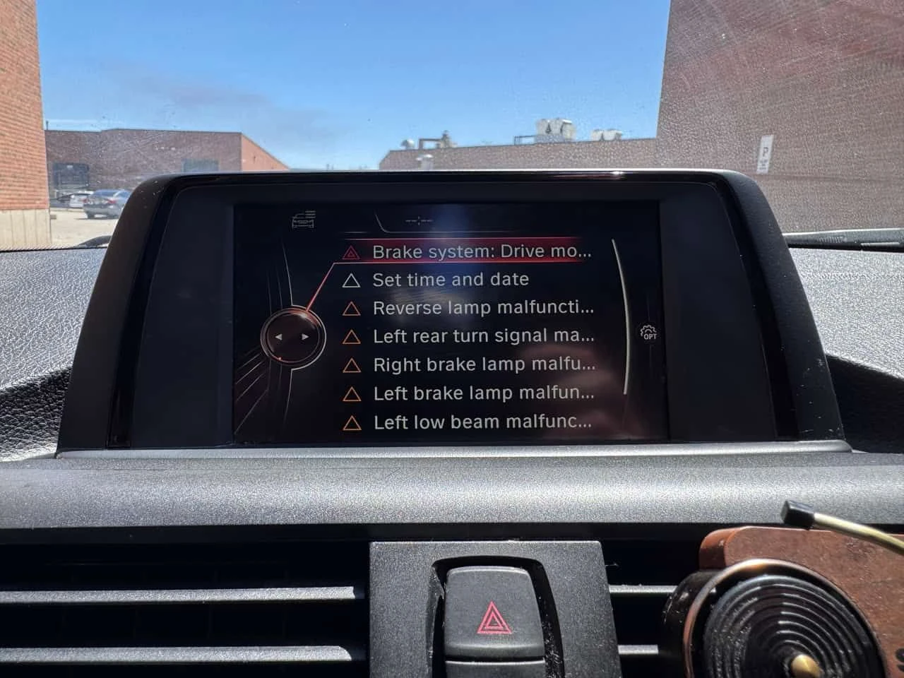 BMW 228 * xDrive * CARFAX * ШИБИДАХ * KEYLESS * ПОДГРЕВИ, снимка 15 - Автомобили и джипове - 54647783