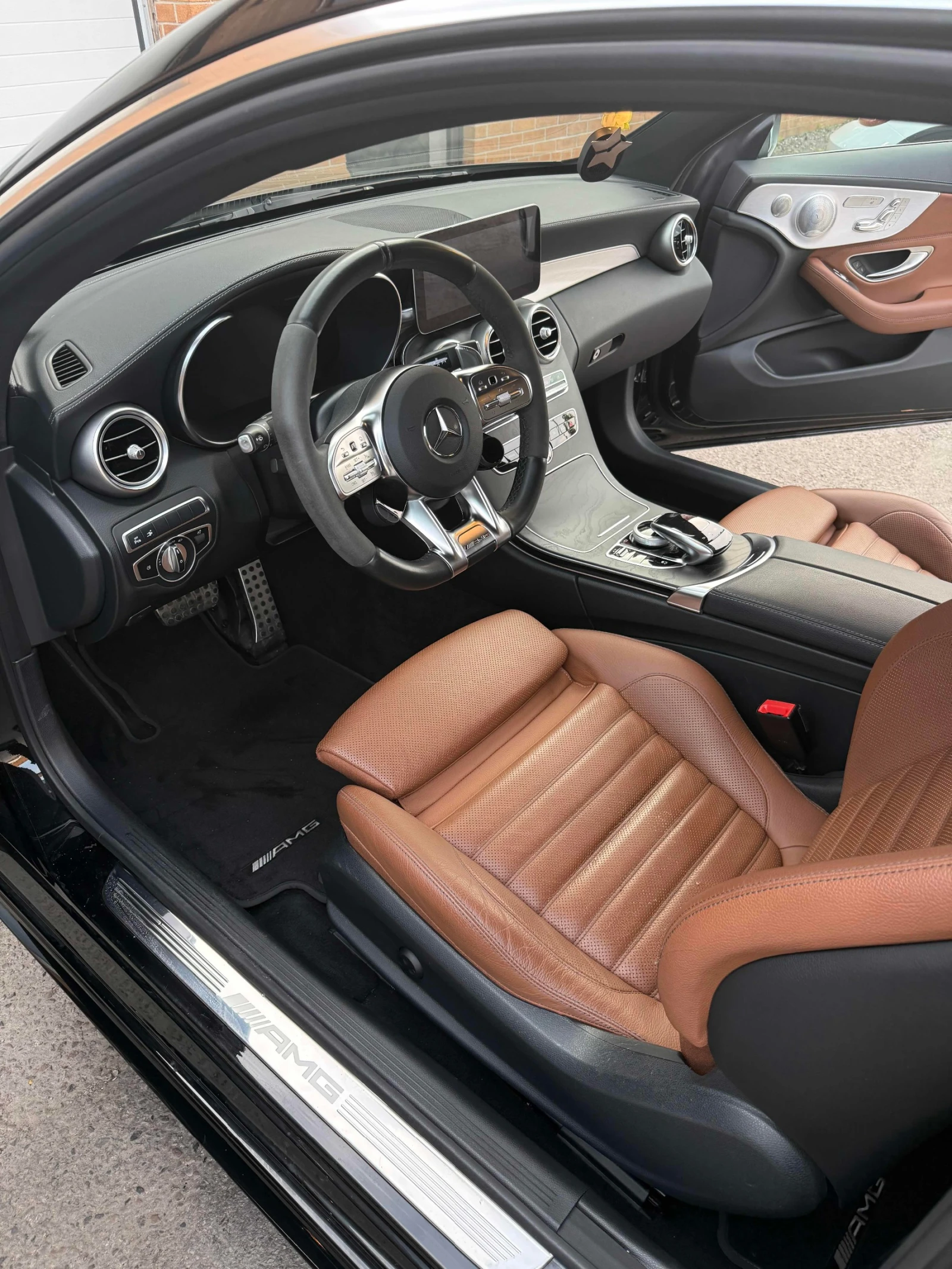 Mercedes-Benz C 43 AMG Coupe/4MATIC/Burmester/Digital/, снимка 10 - Автомобили и джипове - 54711275