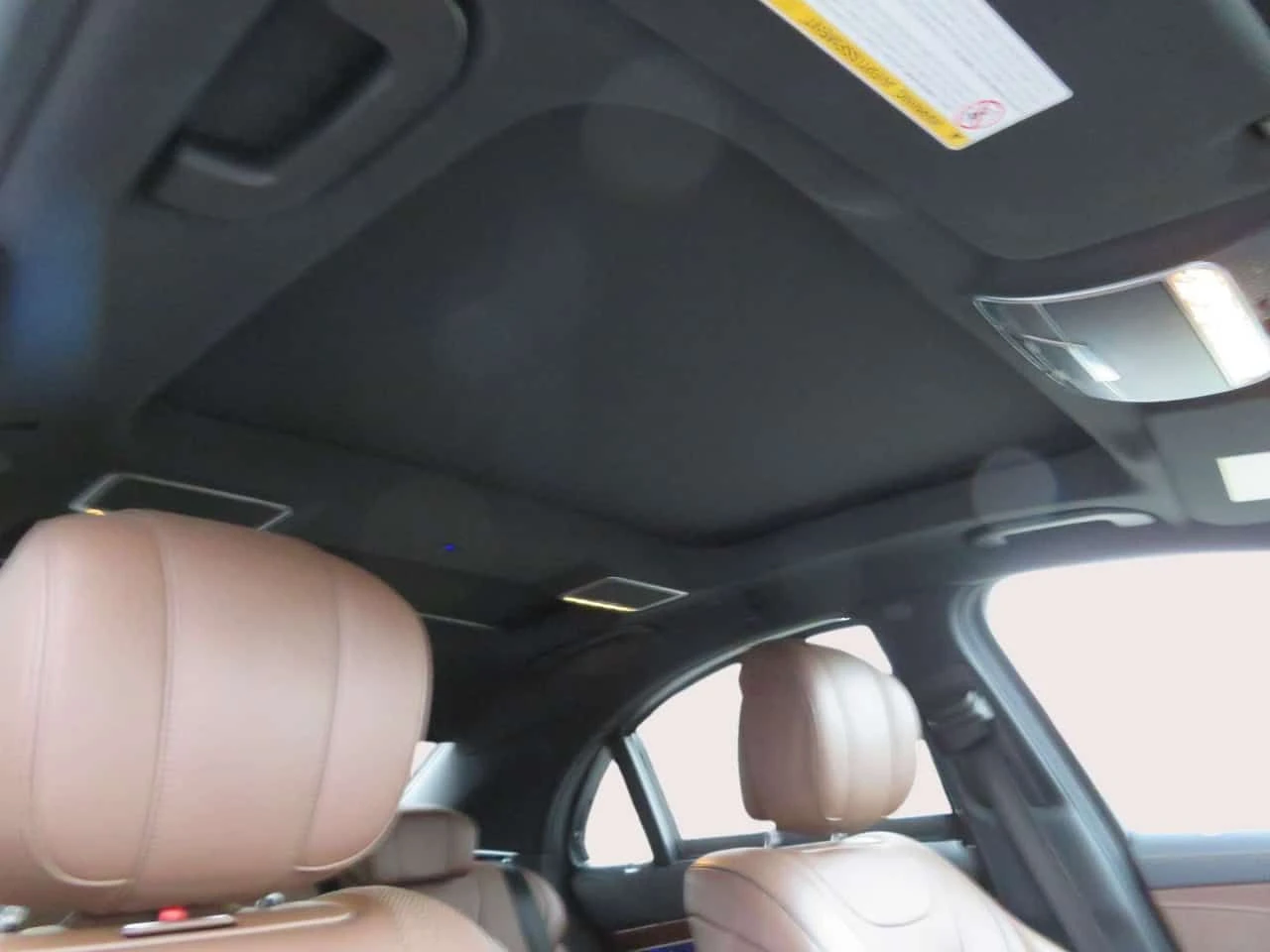 Mercedes-Benz S 550 * 4dr Sdn 4MATIC SWB * CARFAX * ЦЕНА ДО БГ, снимка 12 - Автомобили и джипове - 54934808