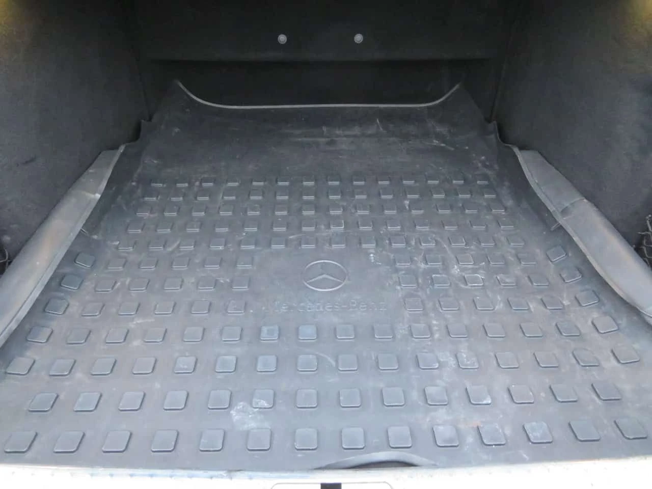 Mercedes-Benz S 550 * 4dr Sdn 4MATIC SWB * CARFAX * ЦЕНА ДО БГ, снимка 9 - Автомобили и джипове - 54934808