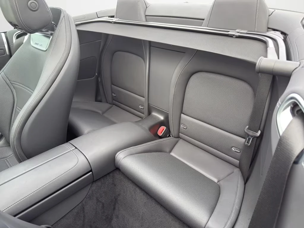 Mercedes-Benz SL 63 AMG 4 MATIC / BURM / DISTRONIC / NIGHT / 360 / , снимка 16 - Автомобили и джипове - 54940443