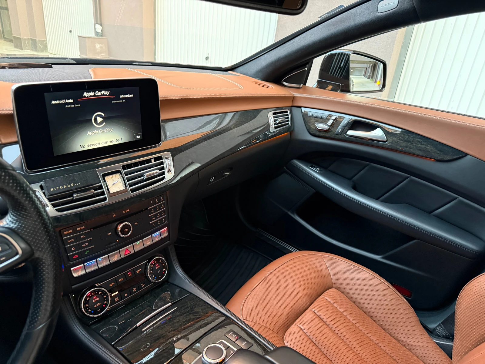 Mercedes-Benz CLS 350 AMG FACELIFT, снимка 8 - Автомобили и джипове - 55495361