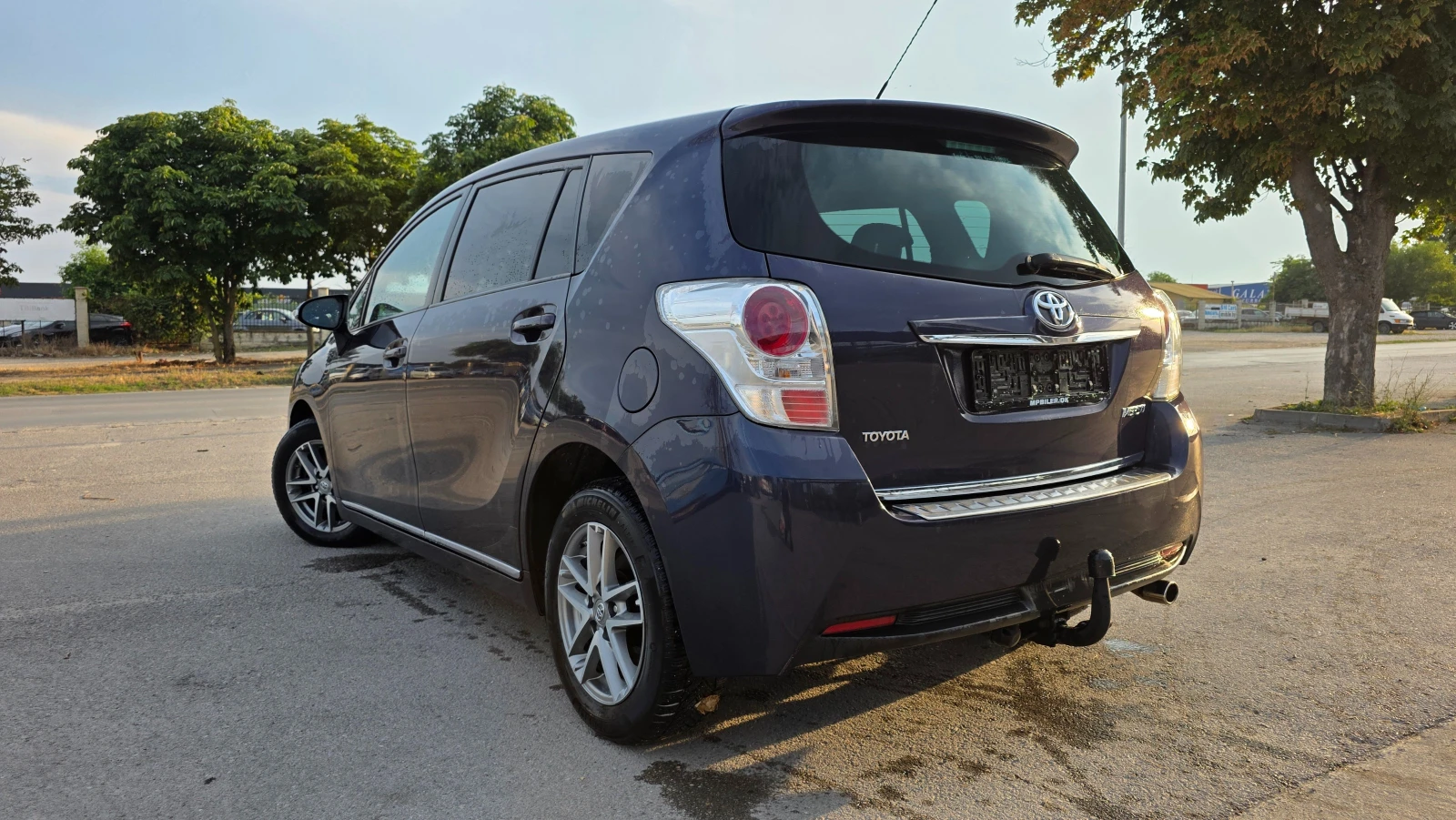 Toyota Verso 1.6d/109hp/7m, снимка 4 - Автомобили и джипове - 55513874