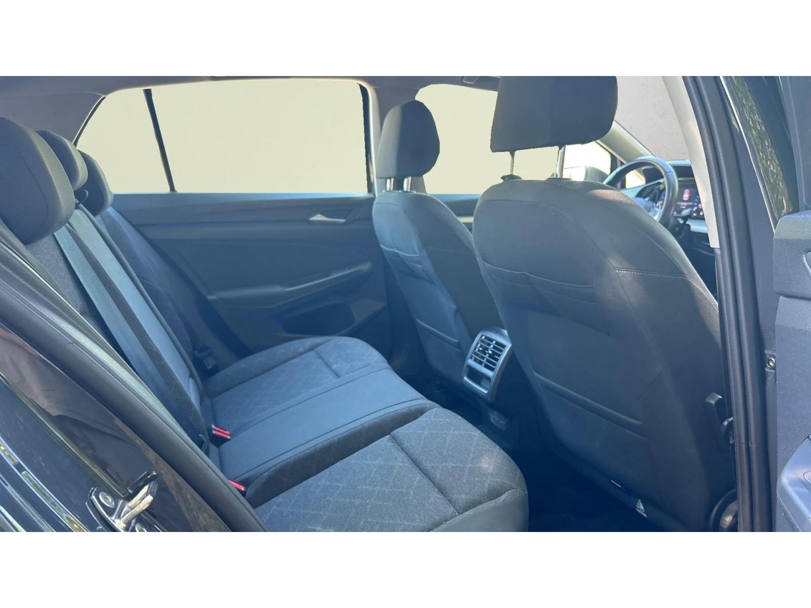 VW Golf 1.5 e-TSi A/T, Месечна вноска от 299  , снимка 10 - Автомобили и джипове - 55966495
