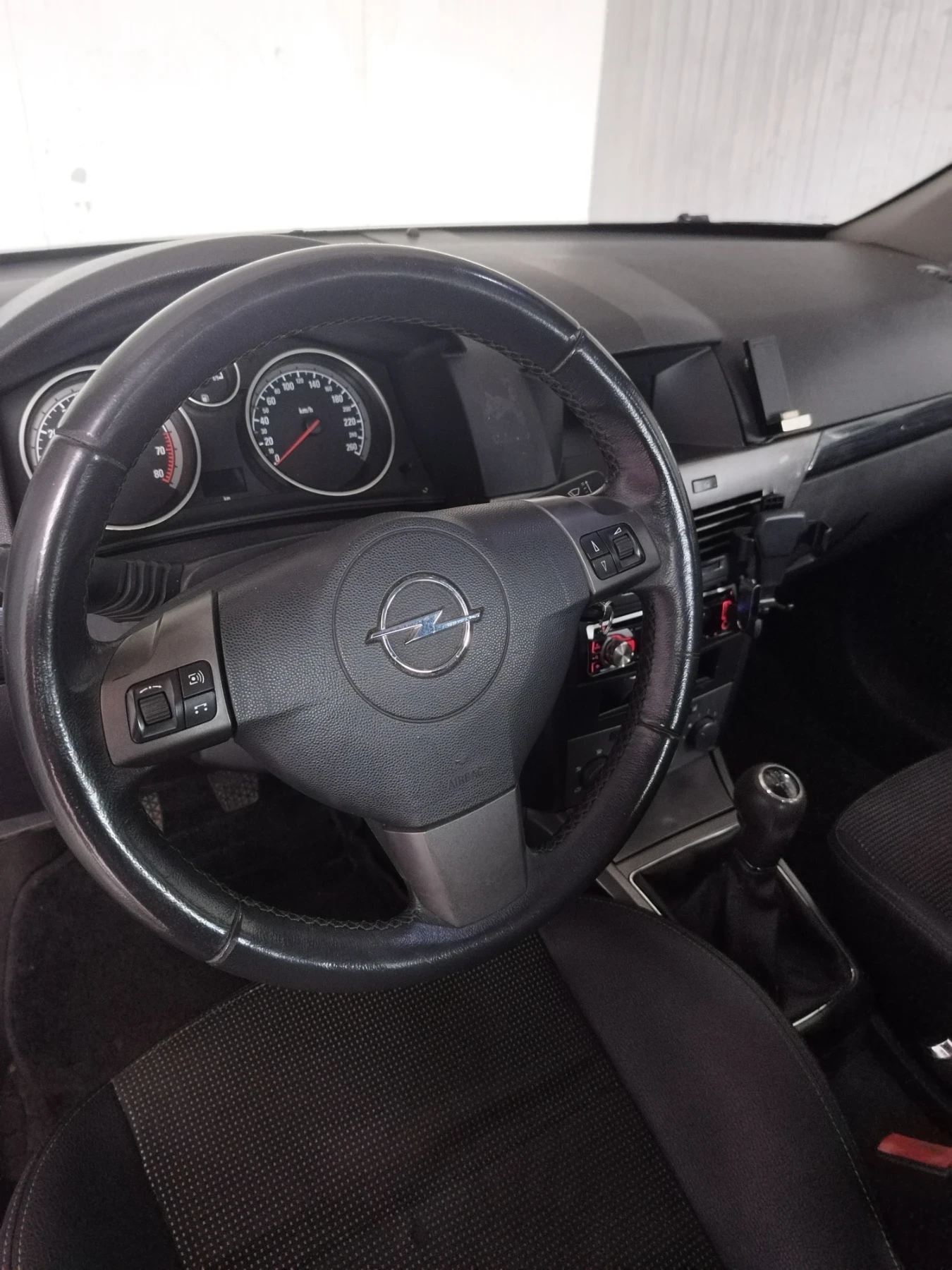 Opel Astra, снимка 5 - Автомобили и джипове - 56041019