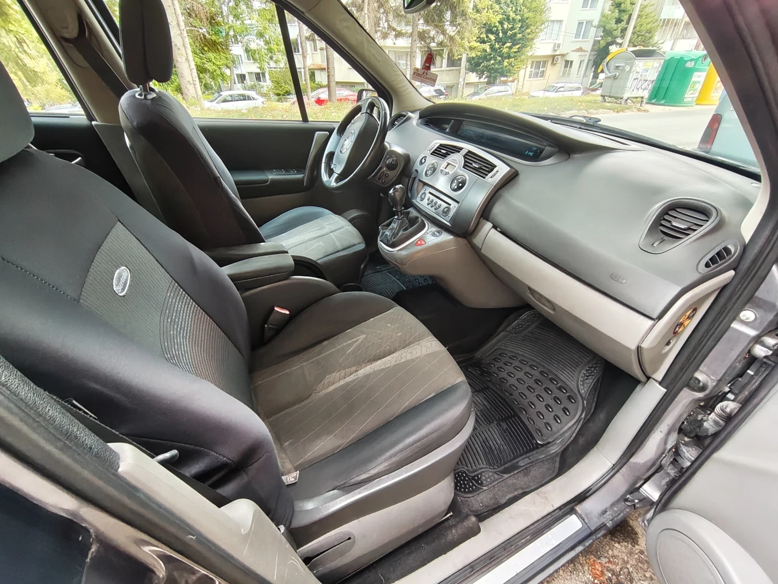 Renault Scenic, снимка 5 - Автомобили и джипове - 56254360