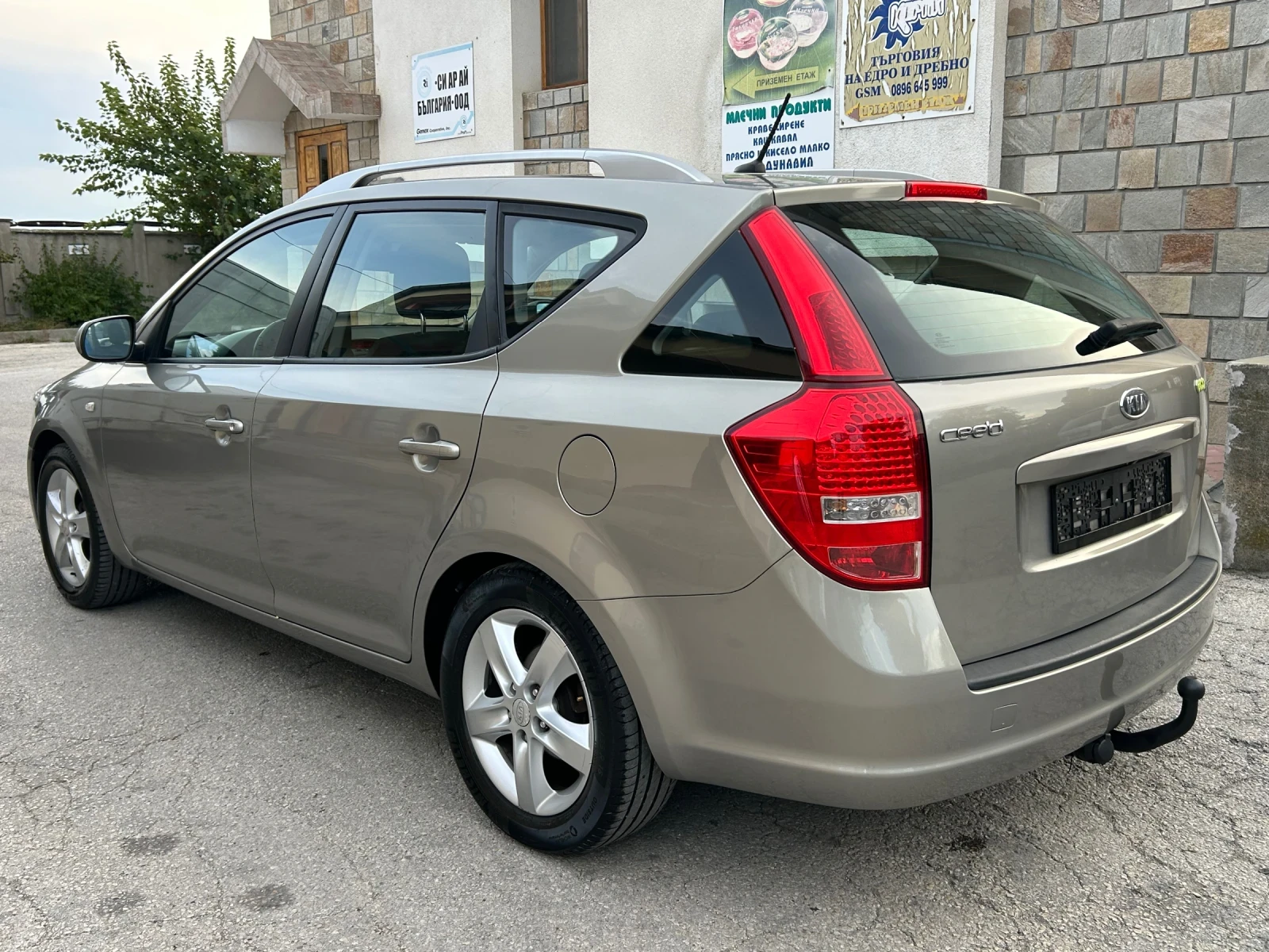 Kia Ceed 1.4CVVi   НАВИГАЦИЯ, снимка 6 - Автомобили и джипове - 56522832