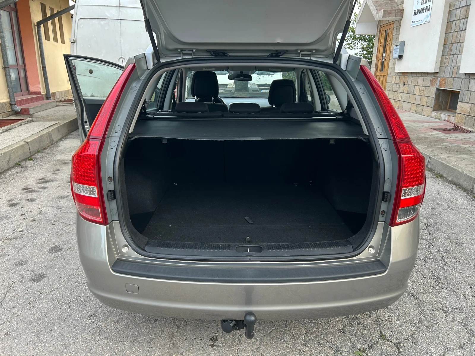 Kia Ceed 1.4CVVi   НАВИГАЦИЯ, снимка 13 - Автомобили и джипове - 56522832