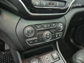 Jeep Cherokee 2.4  - 20700 € / 40485.68 лв. - 93751616 10