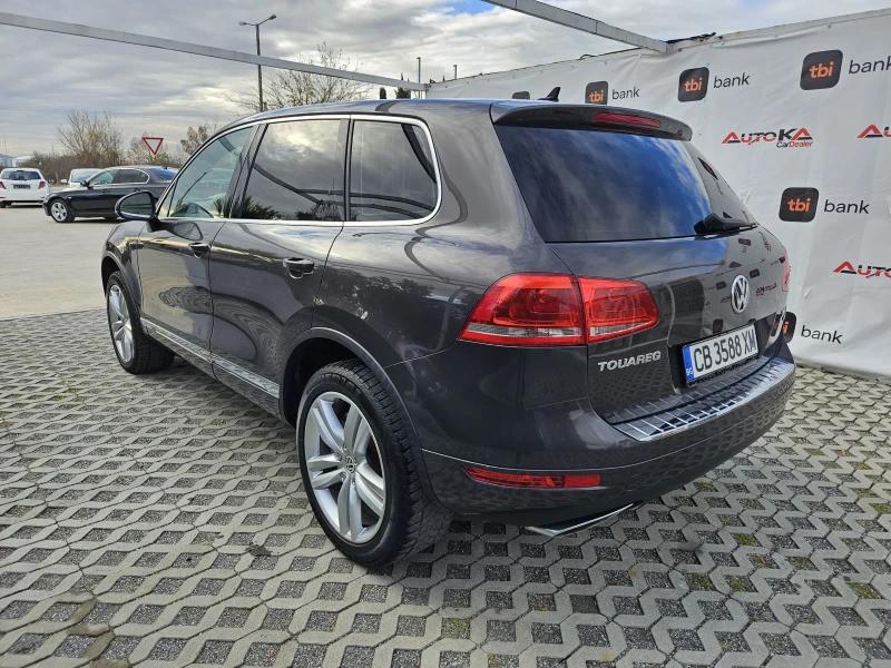 VW Touareg 3.0TDI-239кс= АВТОМАТ= 8ck= 4x4= LED= NAVI= ПОДГРЕ, снимка 5 - Автомобили и джипове - 48104231