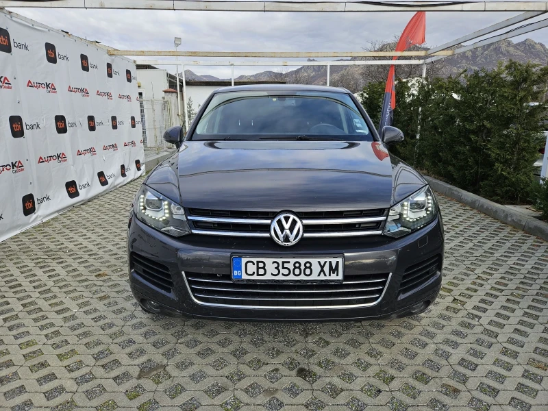 VW Touareg 3.0TDI-239кс= АВТОМАТ= 8ck= 4x4= LED= NAVI= ПОДГРЕ, снимка 1 - Автомобили и джипове - 48104231