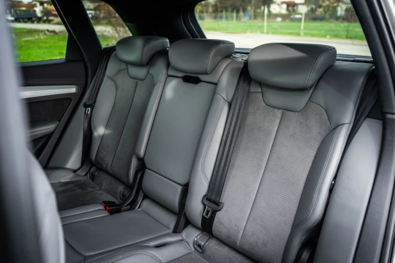 Audi SQ5, снимка 16 - Автомобили и джипове - 52642789