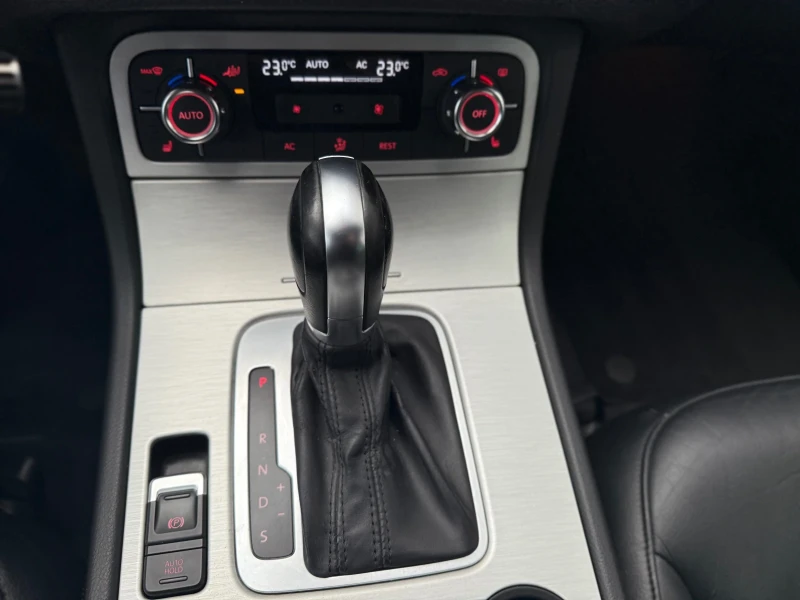 VW Touareg 4Motin+ Off-road+ 3.0TDIV6+ 245kc+ Euro5A+ Led, снимка 14 - Автомобили и джипове - 52646534