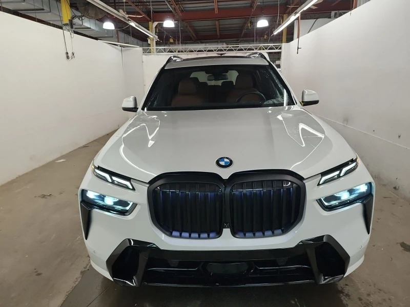 BMW X7 40I С РЕГИСТРАЦИЯ & АВТО КРЕДИТ, снимка 3 - Автомобили и джипове - 53529222