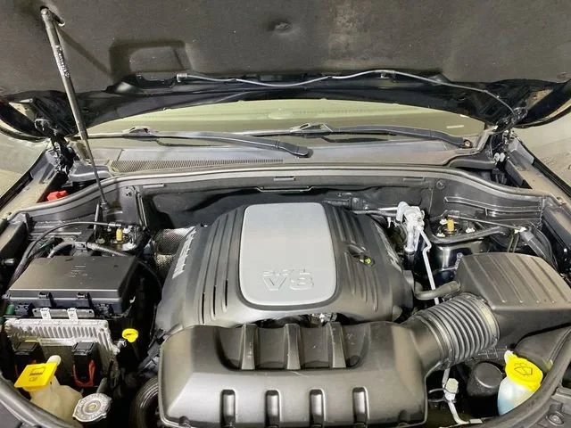 Jeep Grand cherokee Overland, снимка 16 - Автомобили и джипове - 54491795