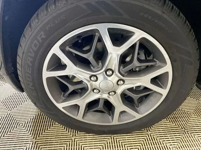 Jeep Grand cherokee Overland, снимка 17 - Автомобили и джипове - 54491795