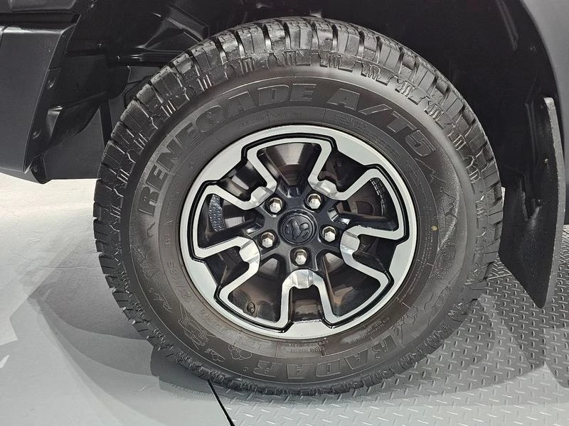 Dodge Ram 5.7 5.7 Automatic, снимка 5 - Автомобили и джипове - 55813621