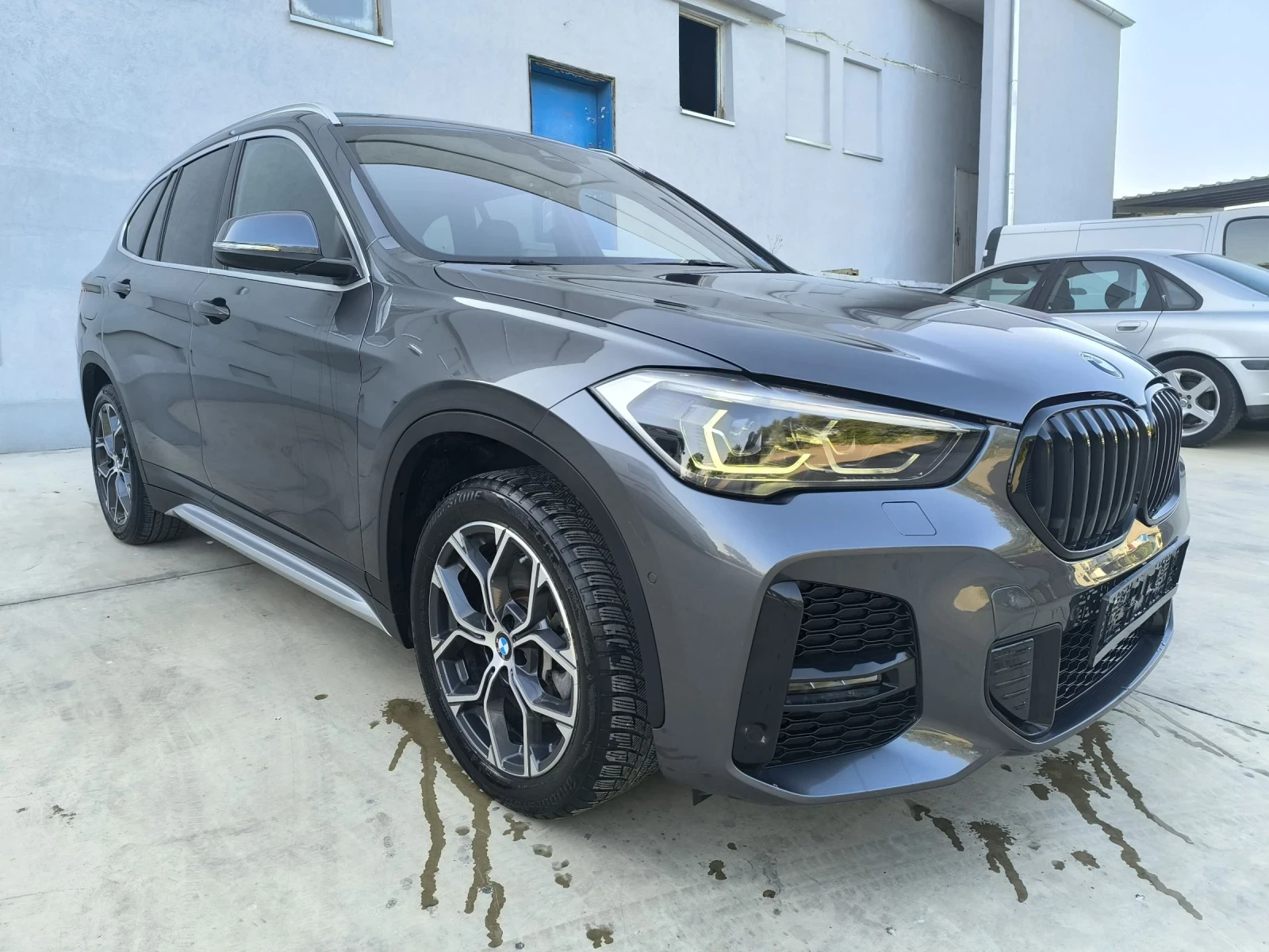 BMW X1 2.8 ix-M - изображение 5