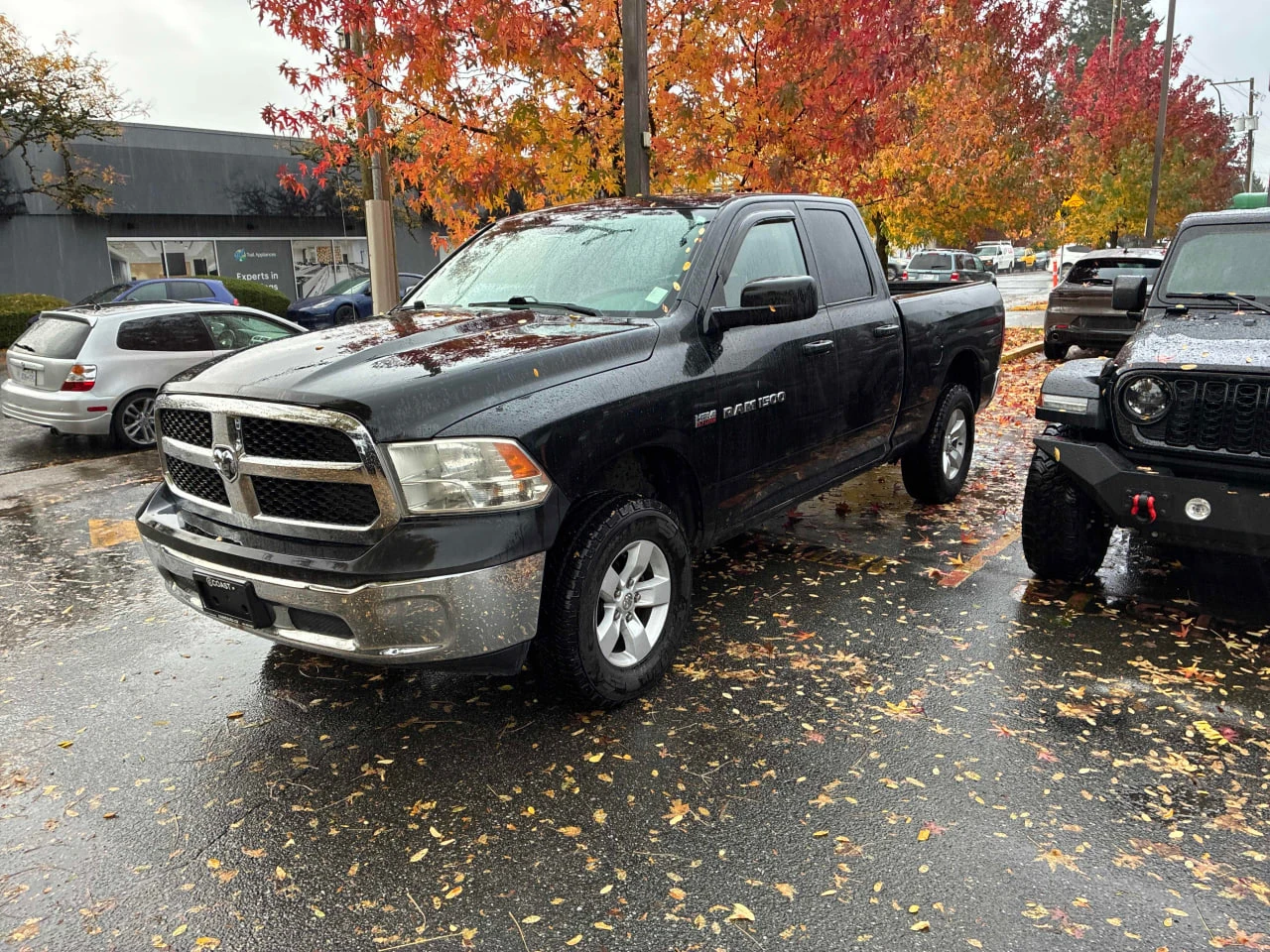 Dodge RAM 1500 CARFAX* АВТОФИНАНСИРАНЕ БЕЗ ПЪРВОНАЧАЛНА ВНОСКА - изображение 2