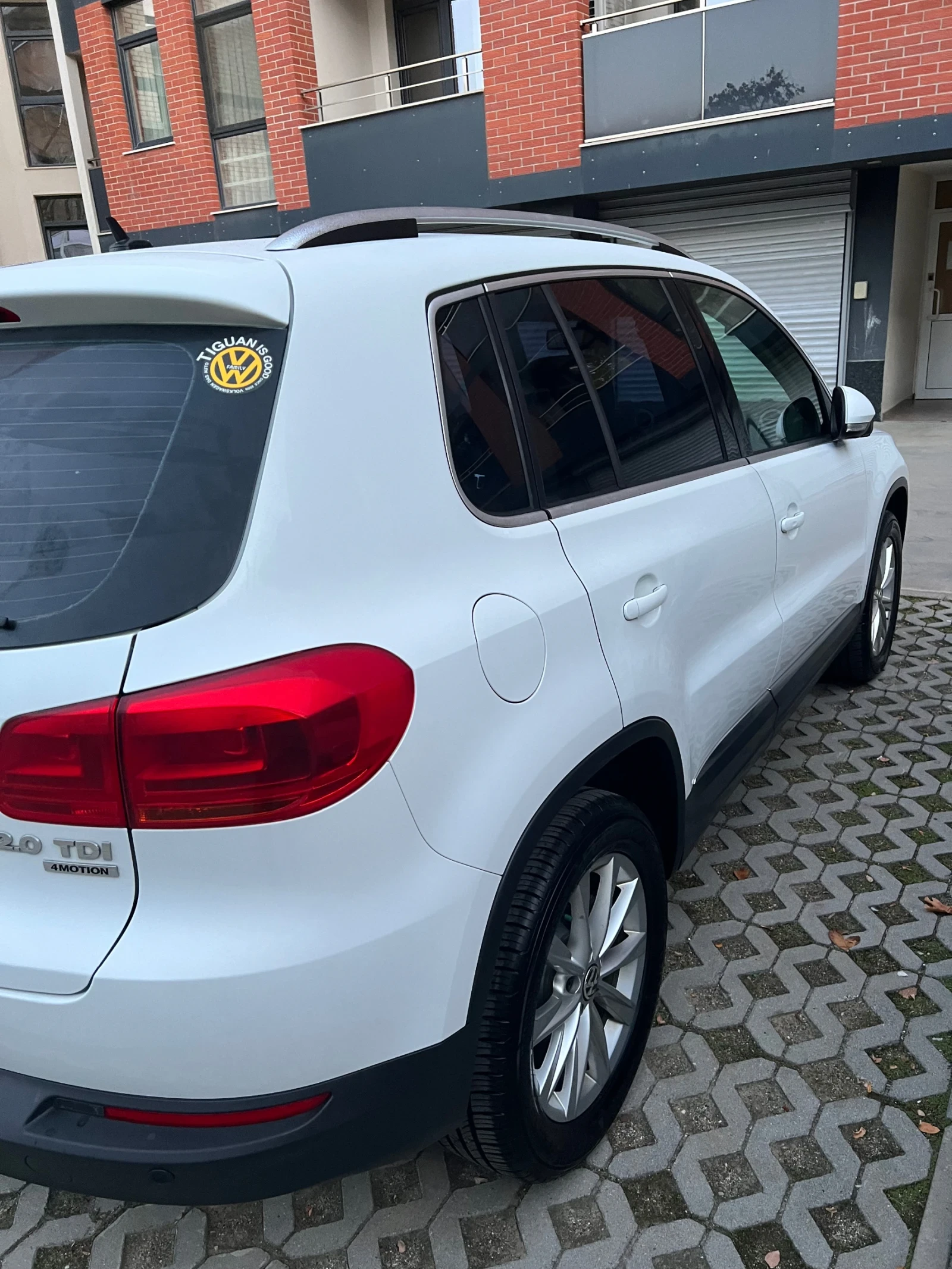 VW Tiguan  2.0TDI AUTOMAT 4х4 - изображение 8