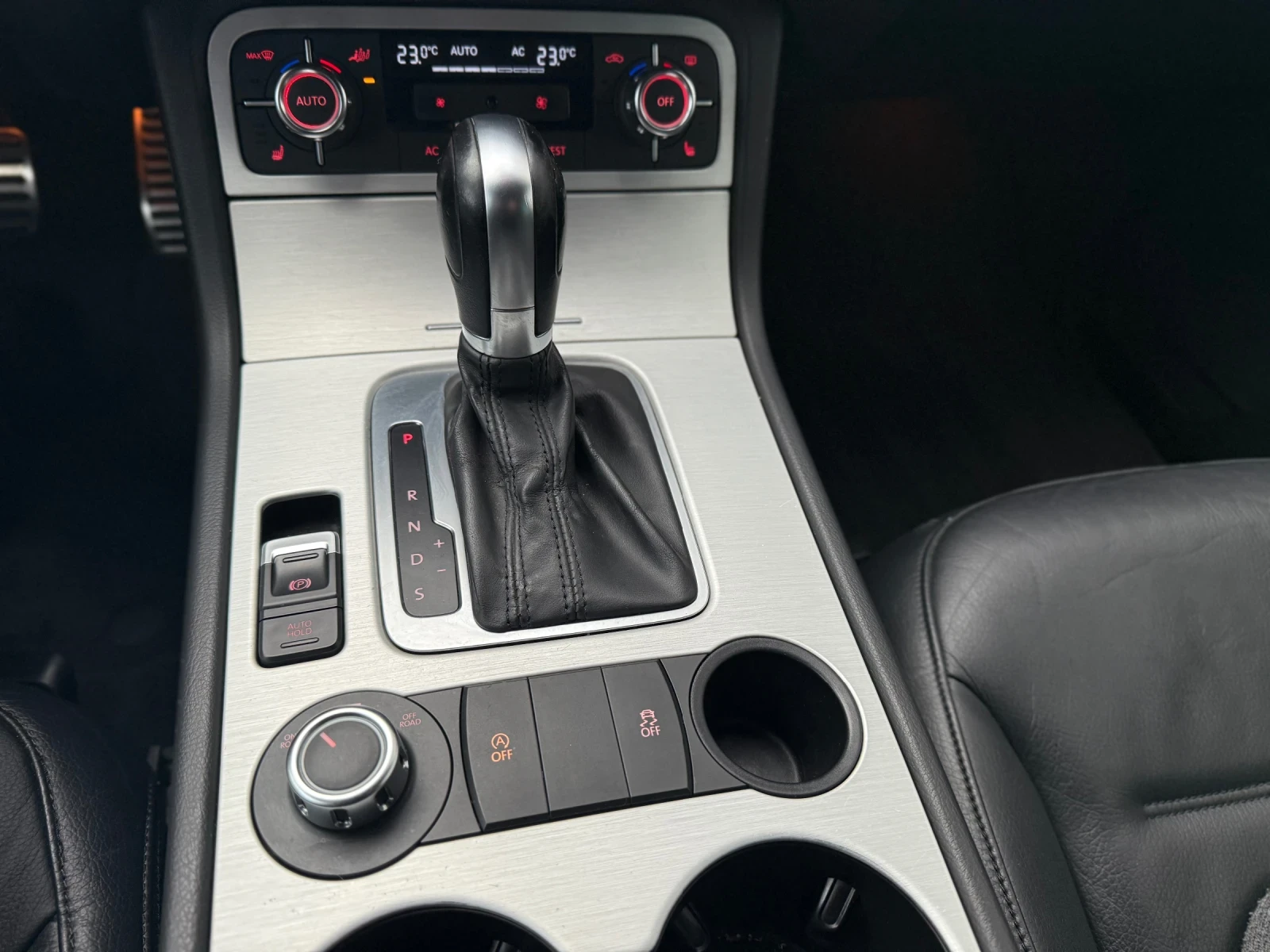 VW Touareg 4Motin+ Off-road+ 3.0TDIV6+ 245kc+ Euro5A+ Led | Mobile.bg � ����������� 15