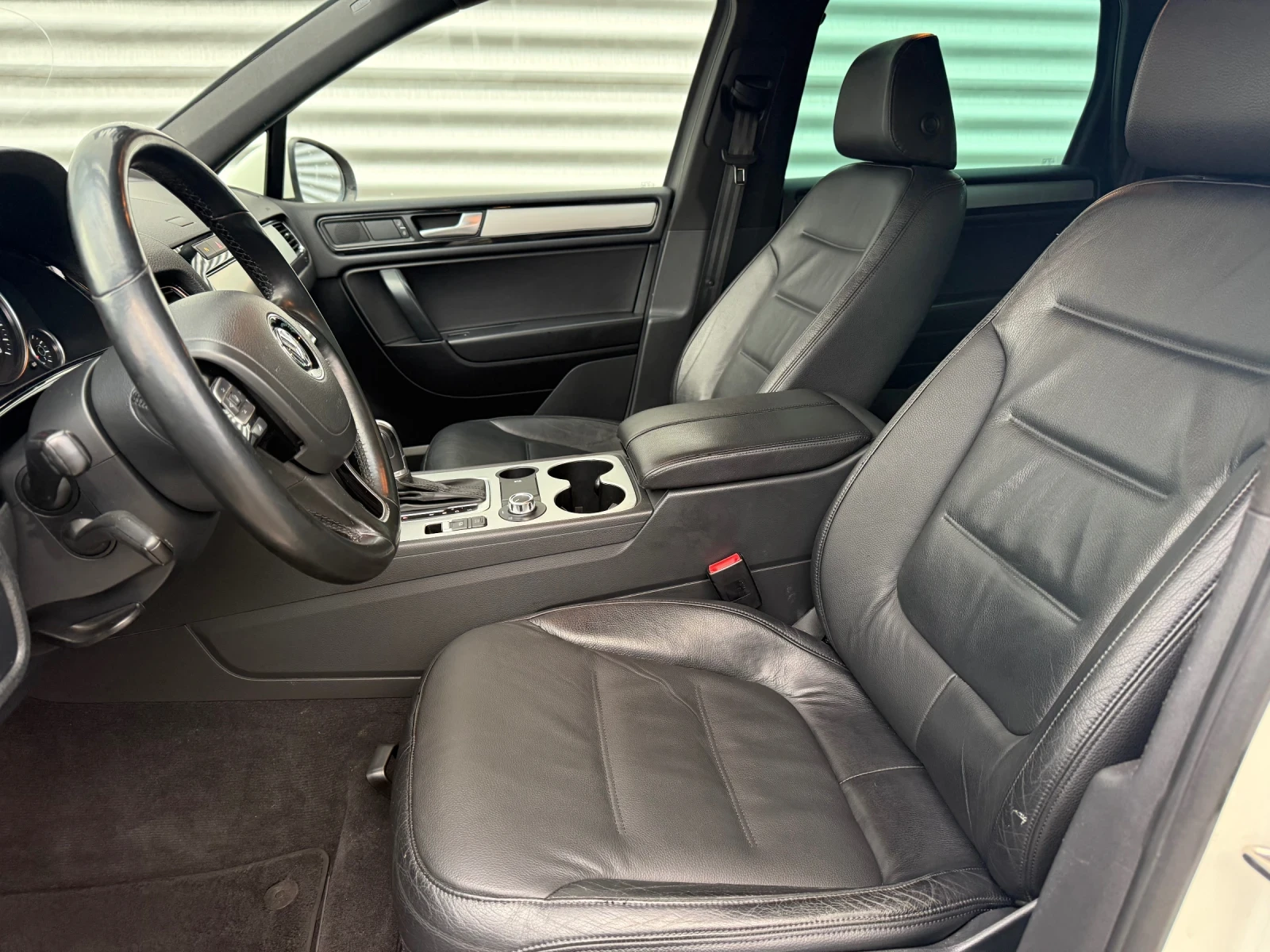 VW Touareg 4Motin+ Off-road+ 3.0TDIV6+ 245kc+ Euro5A+ Led - изображение 8