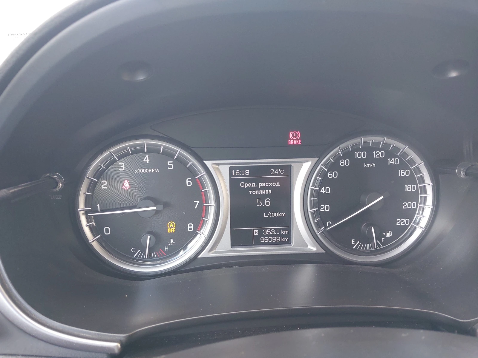 Suzuki Vitara, снимка 11 - Автомобили и джипове - 54924030