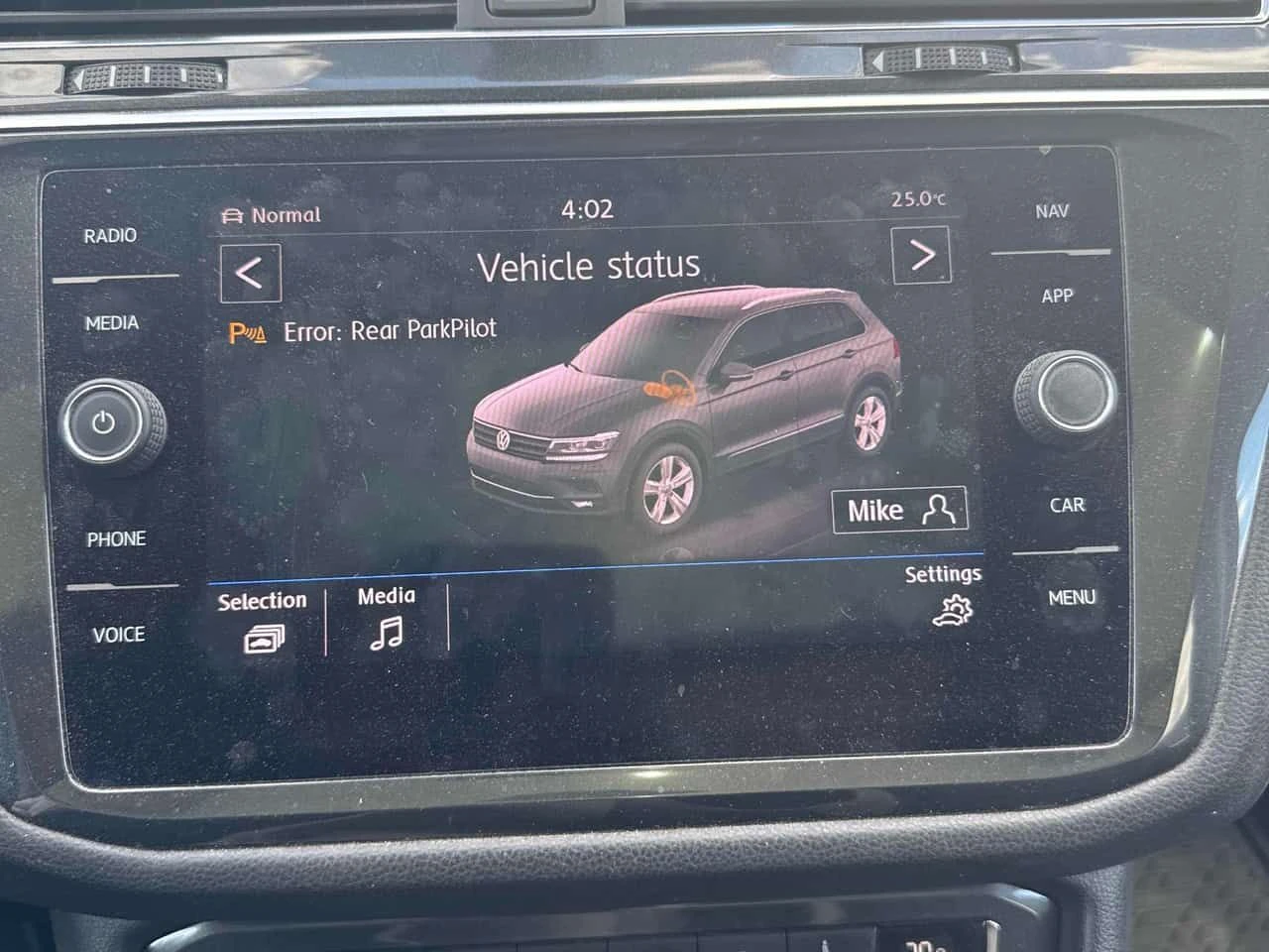 VW Tiguan * Highline * ГЛАВНО ПРЕДСТАВИТЕЛСТВО* ПАНО* DIGITA, снимка 13 - Автомобили и джипове - 54995998