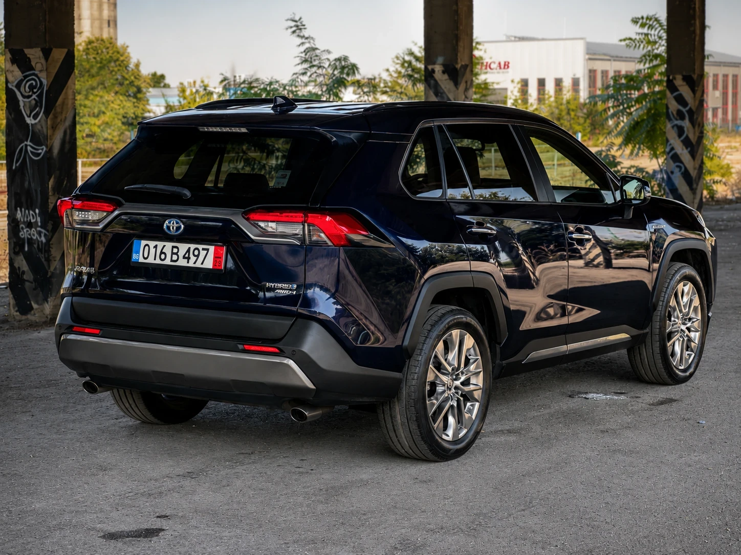 Toyota Rav4 2.5Hybrid/4x4/JBL/360/ГАРАНЦИЯ, снимка 4 - Автомобили и джипове - 55780386