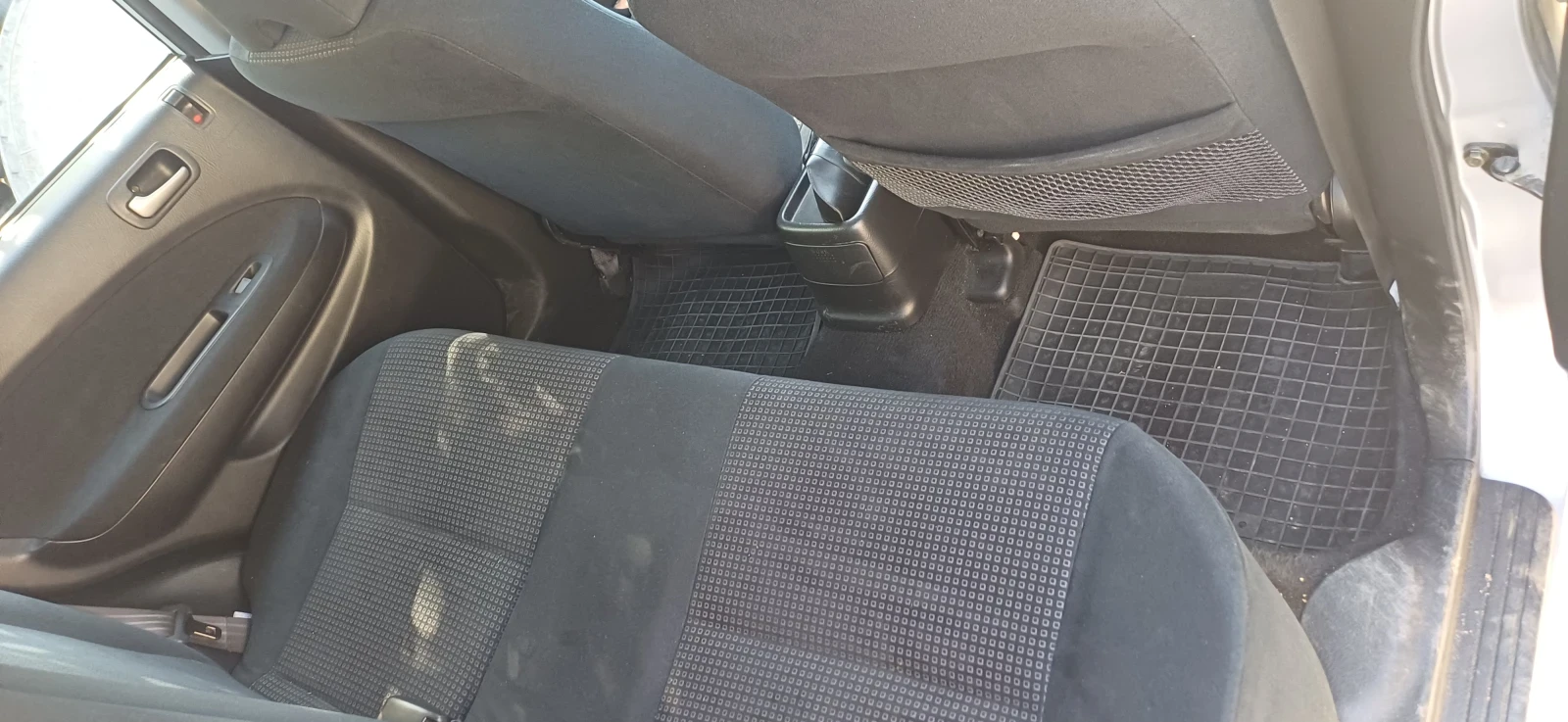 Honda Hr-v, снимка 7 - Автомобили и джипове - 55884120