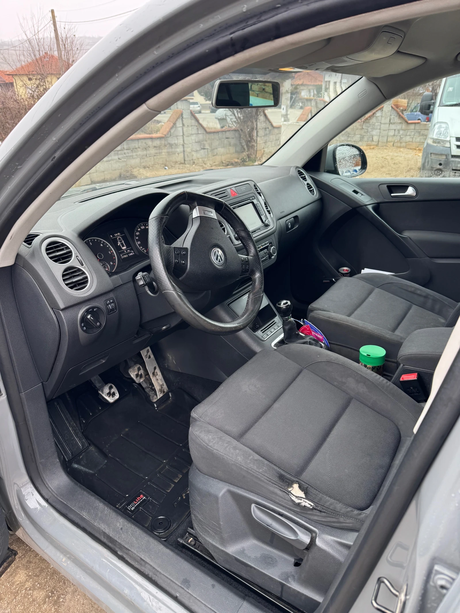 VW Tiguan R line , снимка 13 - Автомобили и джипове - 56040737