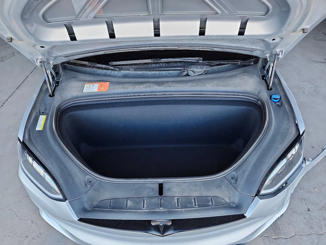 Tesla Model X, снимка 12 - Автомобили и джипове - 56525760