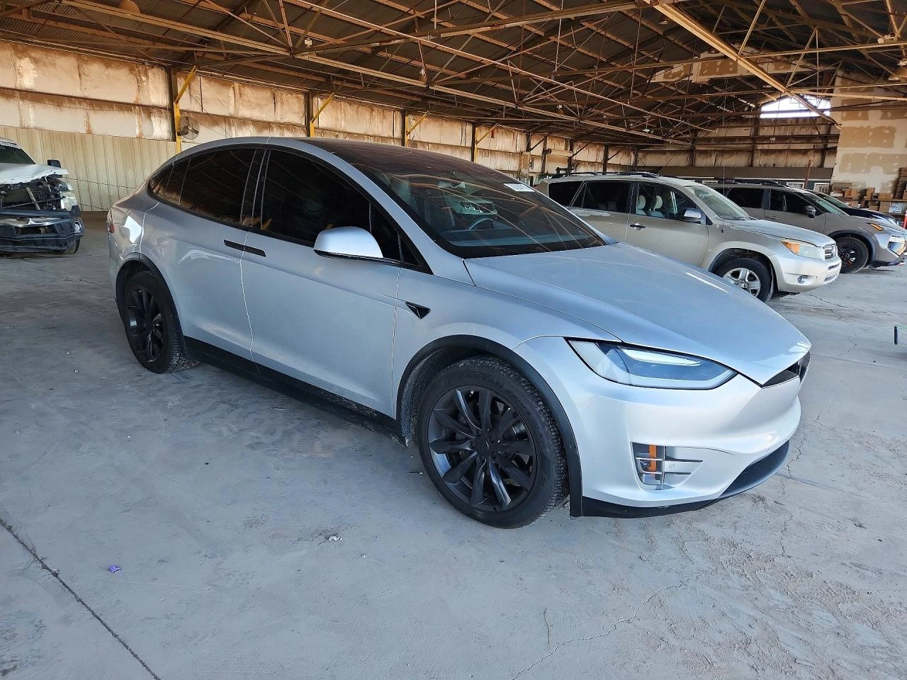 Tesla Model X, снимка 4 - Автомобили и джипове - 56525760