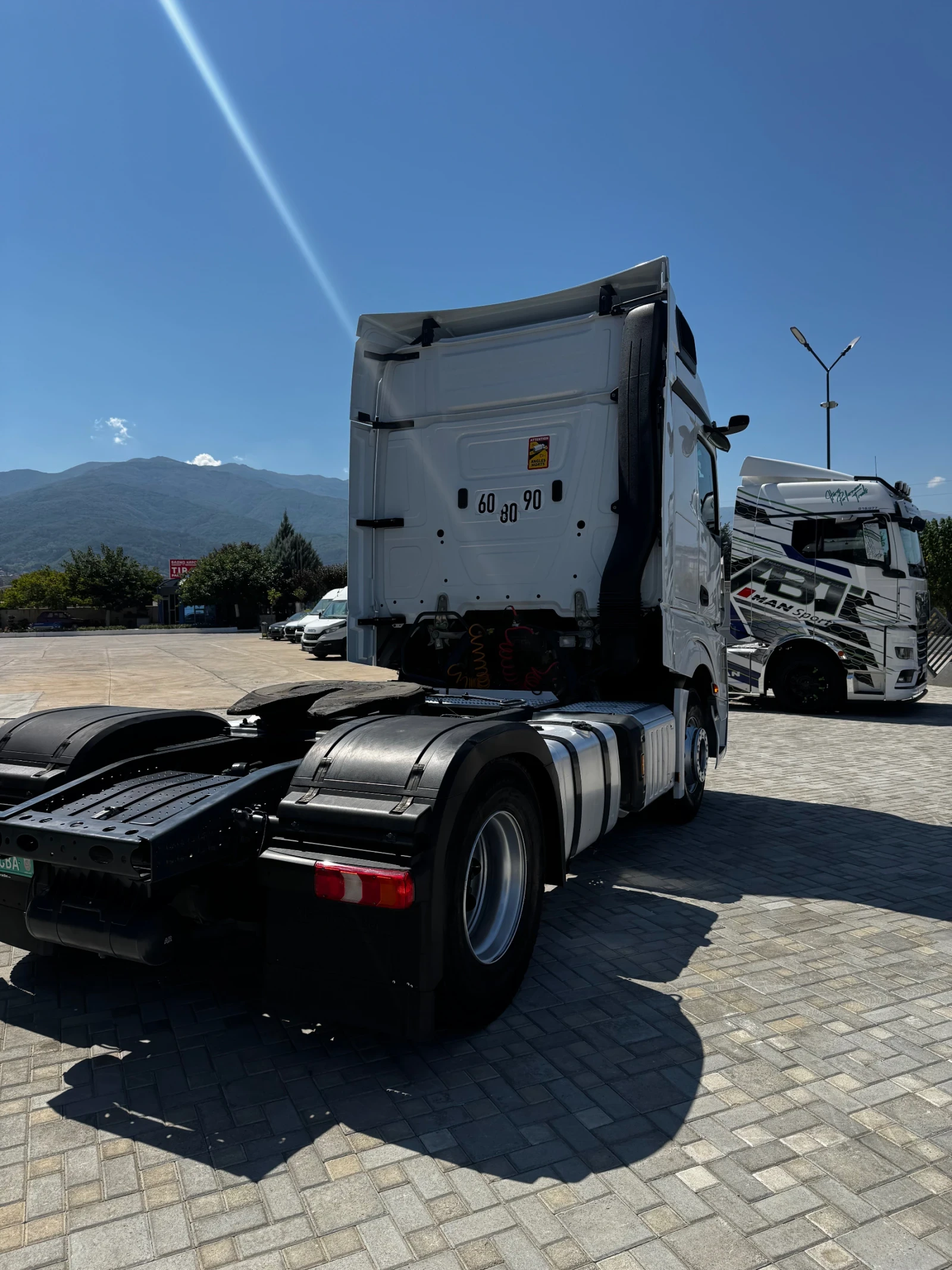 Mercedes-Benz Actros 1848 - изображение 9