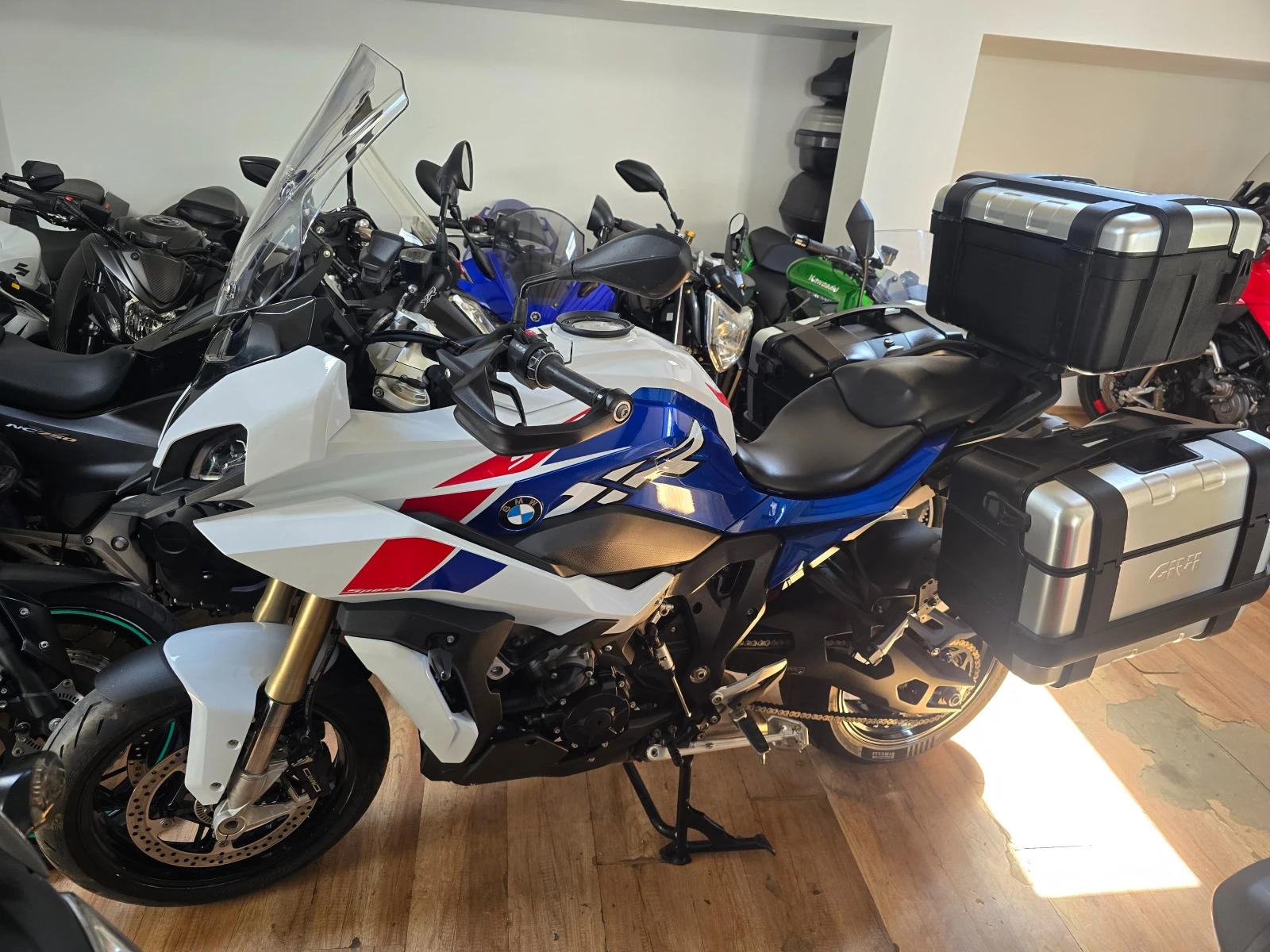 BMW S 1000XR M Akrapovic  | Mobile.bg   12