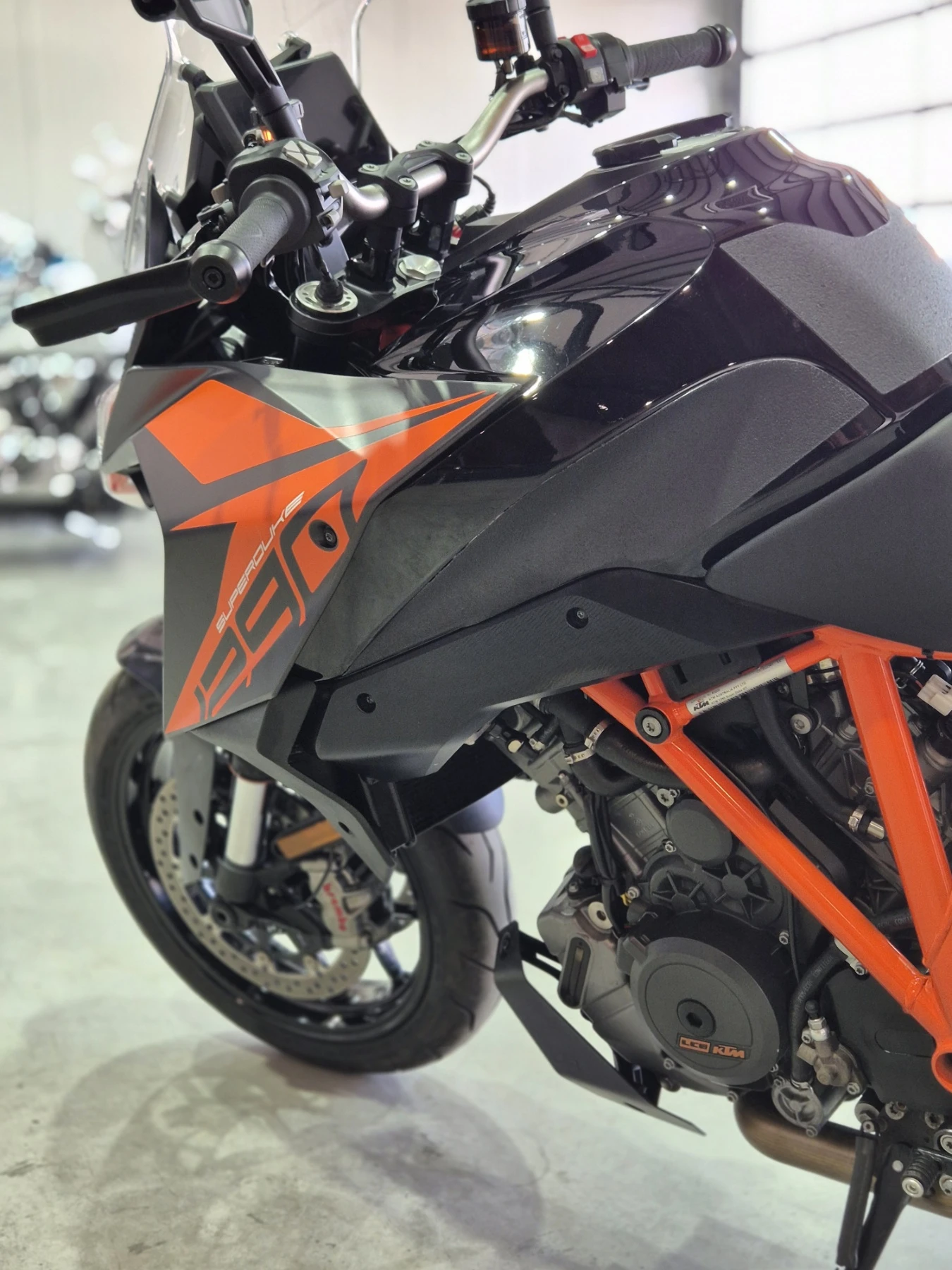 Ktm Super Duke 1290GT ABS TC Нов внос от ШВЕЙЦАРИЯ!, снимка 12 - Мотоциклети и мототехника - 55146135