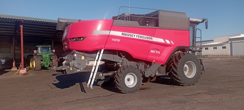 Комбайн Massey Ferguson MF7370, снимка 7 - Селскостопанска техника - 44433186