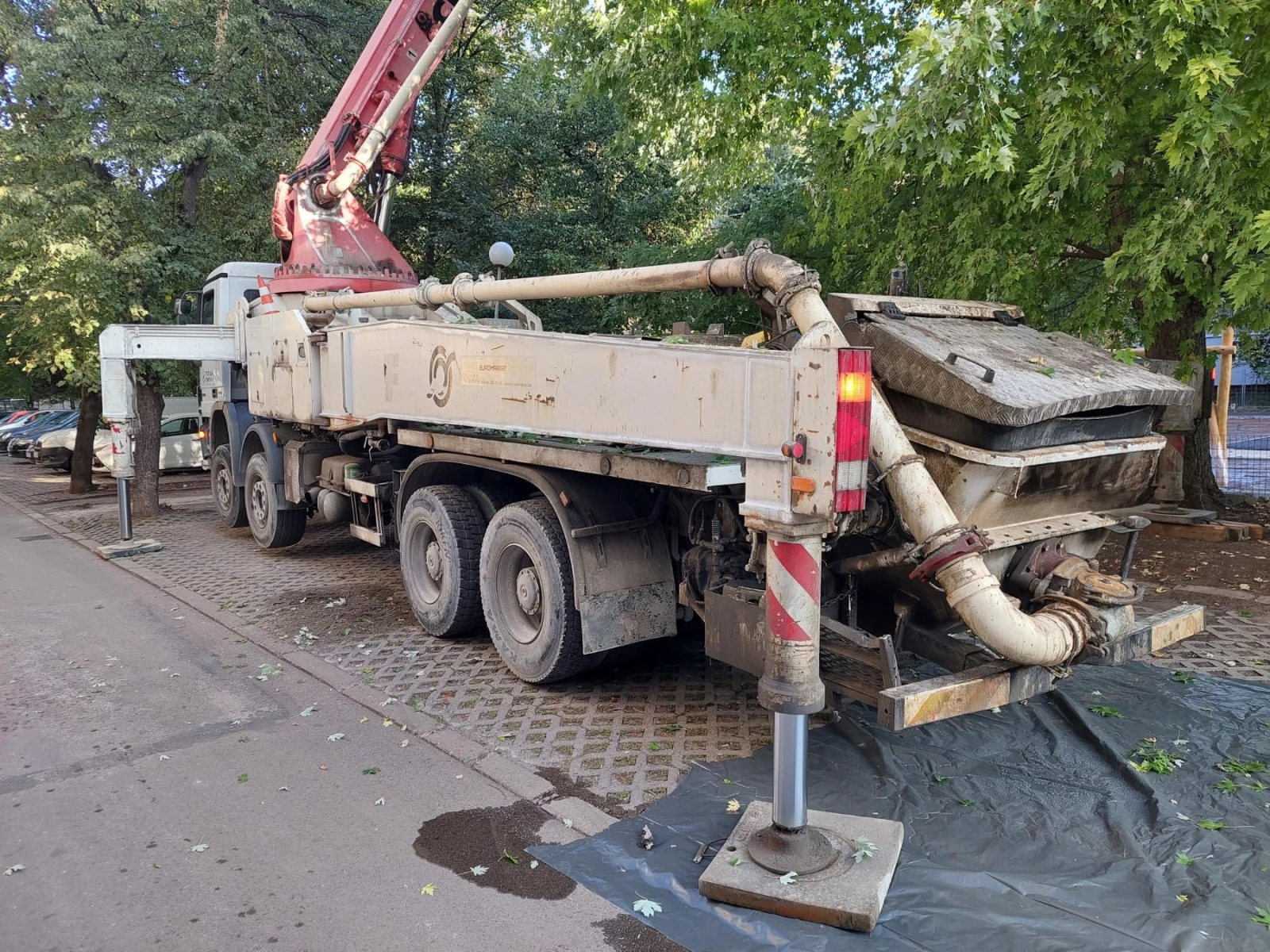 Бетон помпа Mercedes-Benz 4144 B АCTROS, снимка 2 - Индустриална техника - 54201690