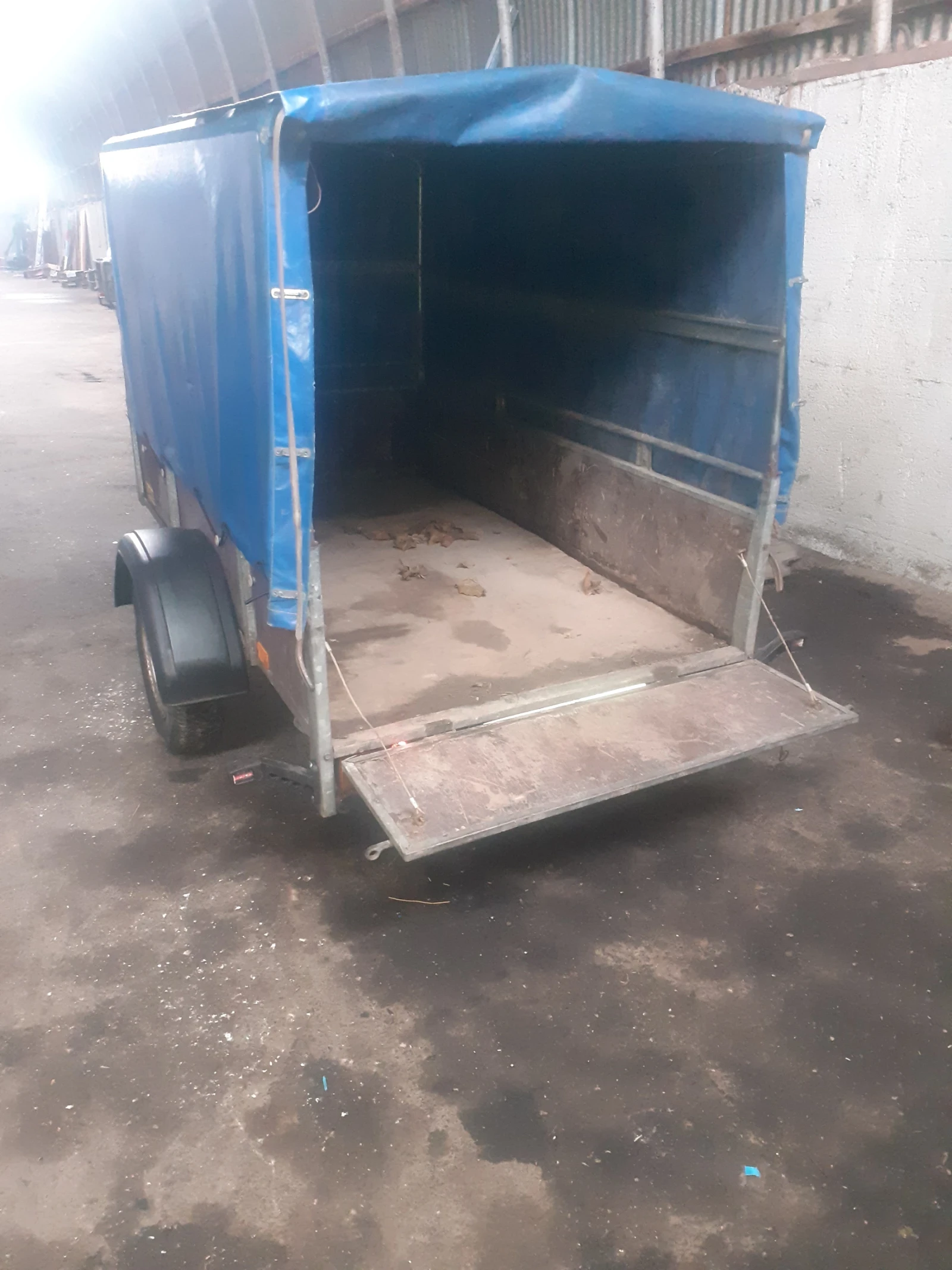 �� ��������� Saris | Mobile.bg � ����������� 3