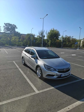 Opel Astra SPORTS TOURER, снимка 2