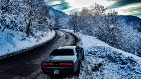 Обява за продажба на Dodge Challenger SRT пакет ~36 400 лв. - изображение 4