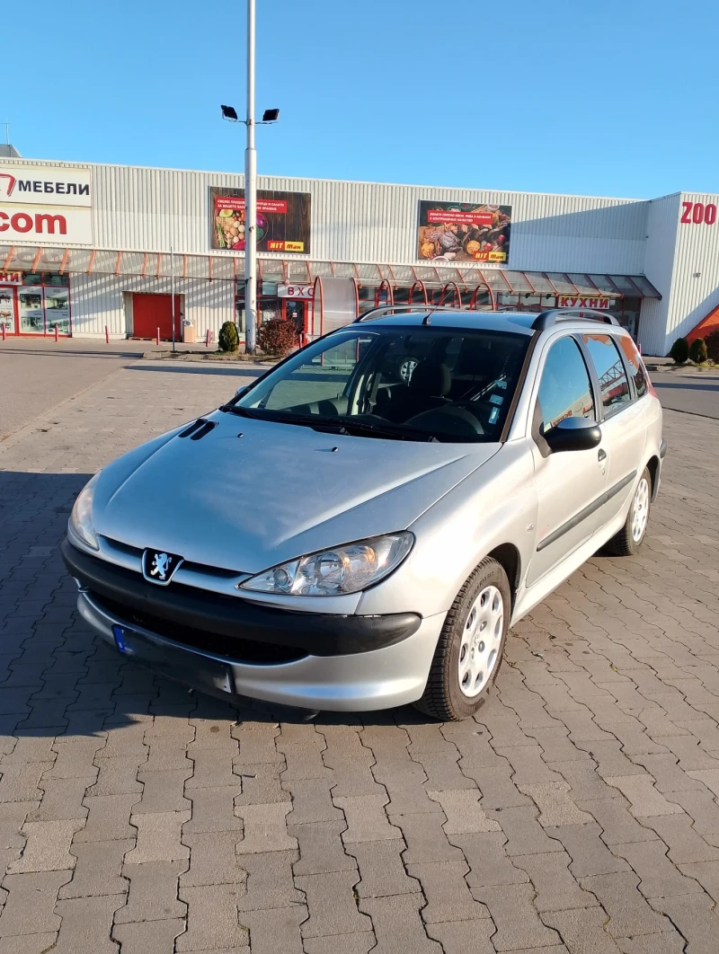 Peugeot 206 1.4 Газ/Бензин, снимка 1 - Автомобили и джипове - 47882330