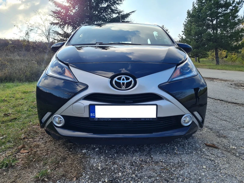 Toyota Aygo AВОМАТИК/42.000км/ПЪЛНА СЕРВИЗНА ИСТОРИЯ, снимка 2 - Автомобили и джипове - 47992897