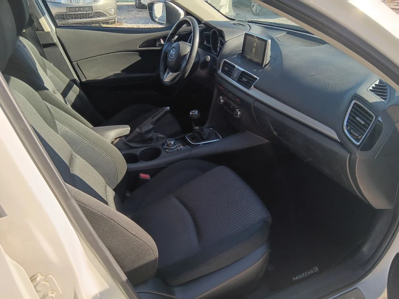 Mazda 3 2.2D Skyactiv full, снимка 12 - Автомобили и джипове - 48086722