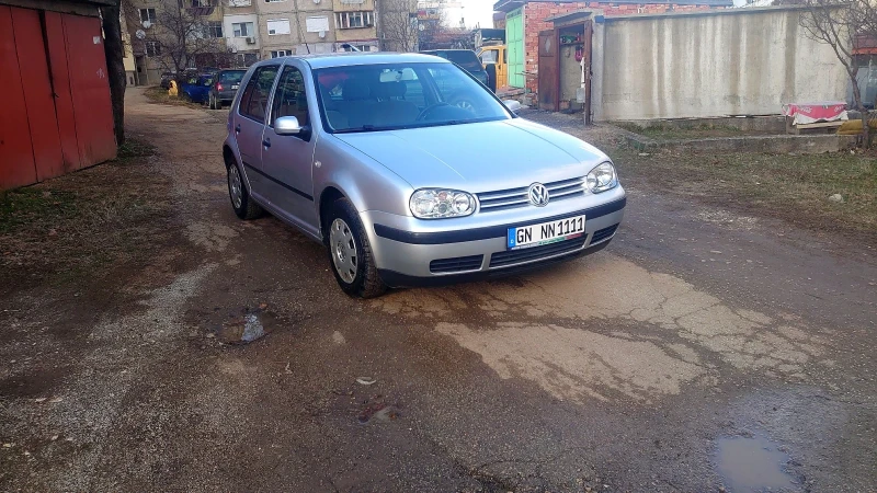 VW Golf 1.4i, снимка 2 - Автомобили и джипове - 48551358