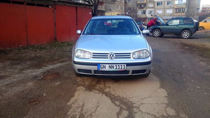 VW Golf 1.4i, снимка 1 - Автомобили и джипове - 48551358